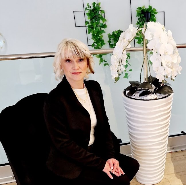 Lina Hinkel, Inhaberin von Lina Cosmetics